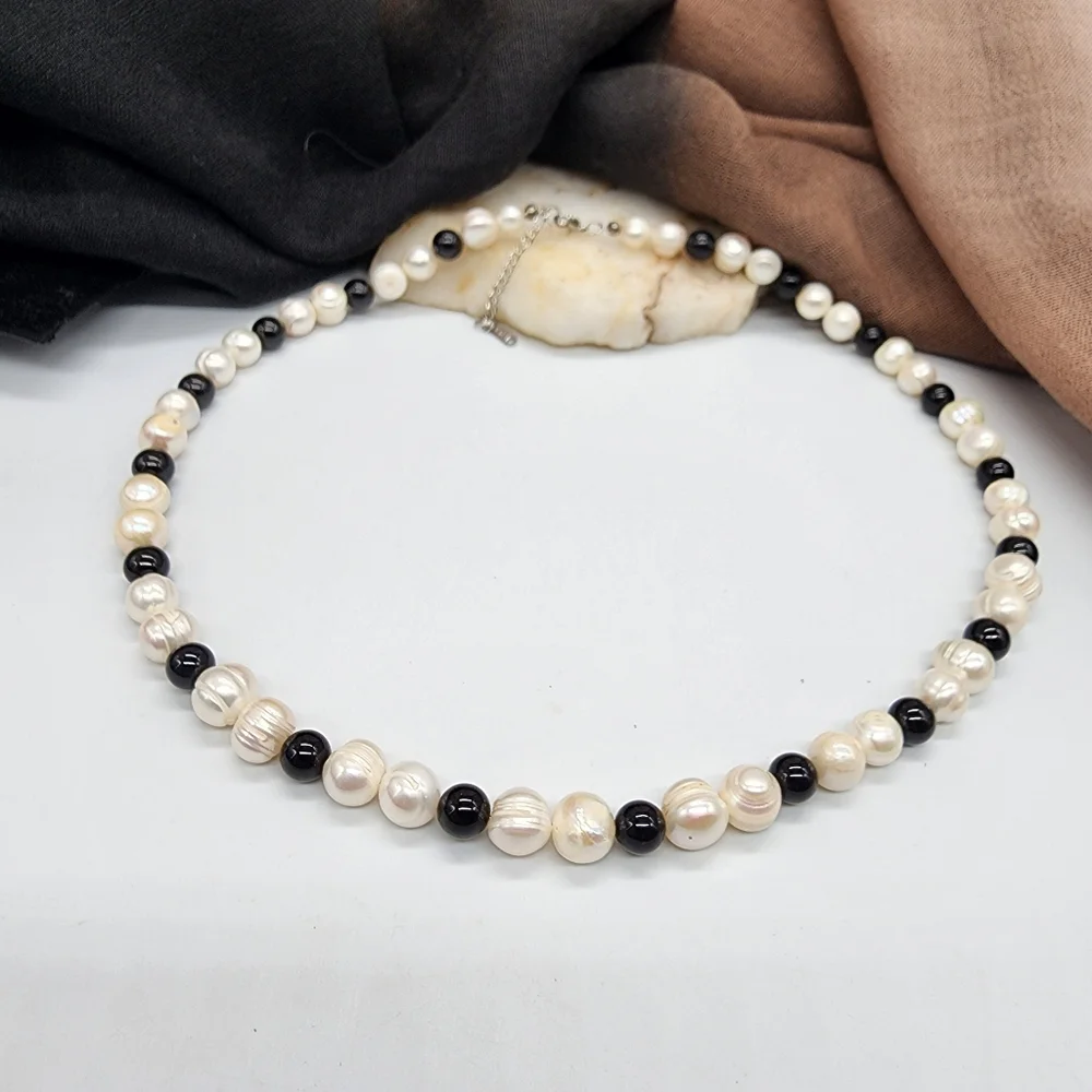 Pearl and Hematite Bead Necklace - Black & White